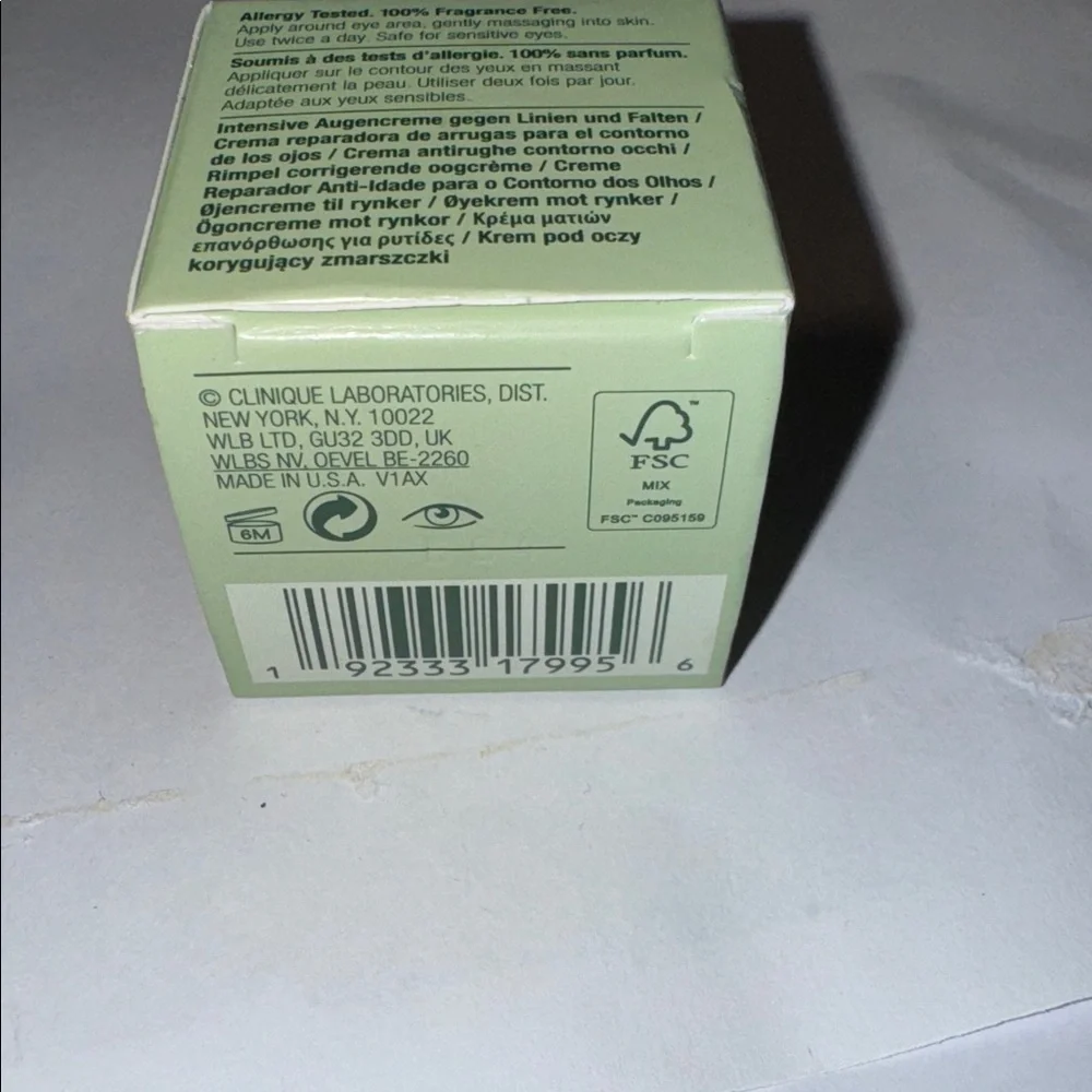 Clinique Smart Clinical Repair Eye Cream - Light Green